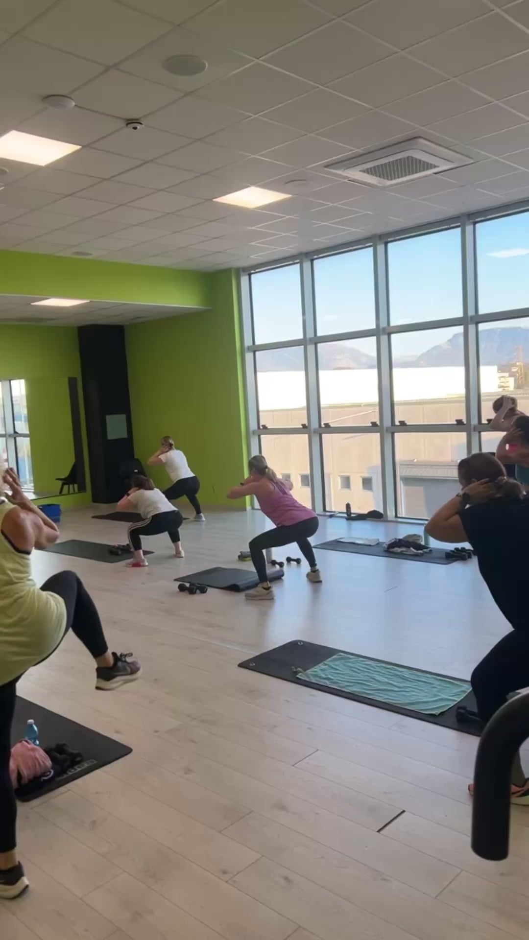 ➡️TOTAL BODY HOME WORKOUT 4 WEEKS CHALLENGE!     ➡️TONIFICAZIONE DI TUTTO IL CORPO a casa- SFIDA DI 4 SETTIMANE!